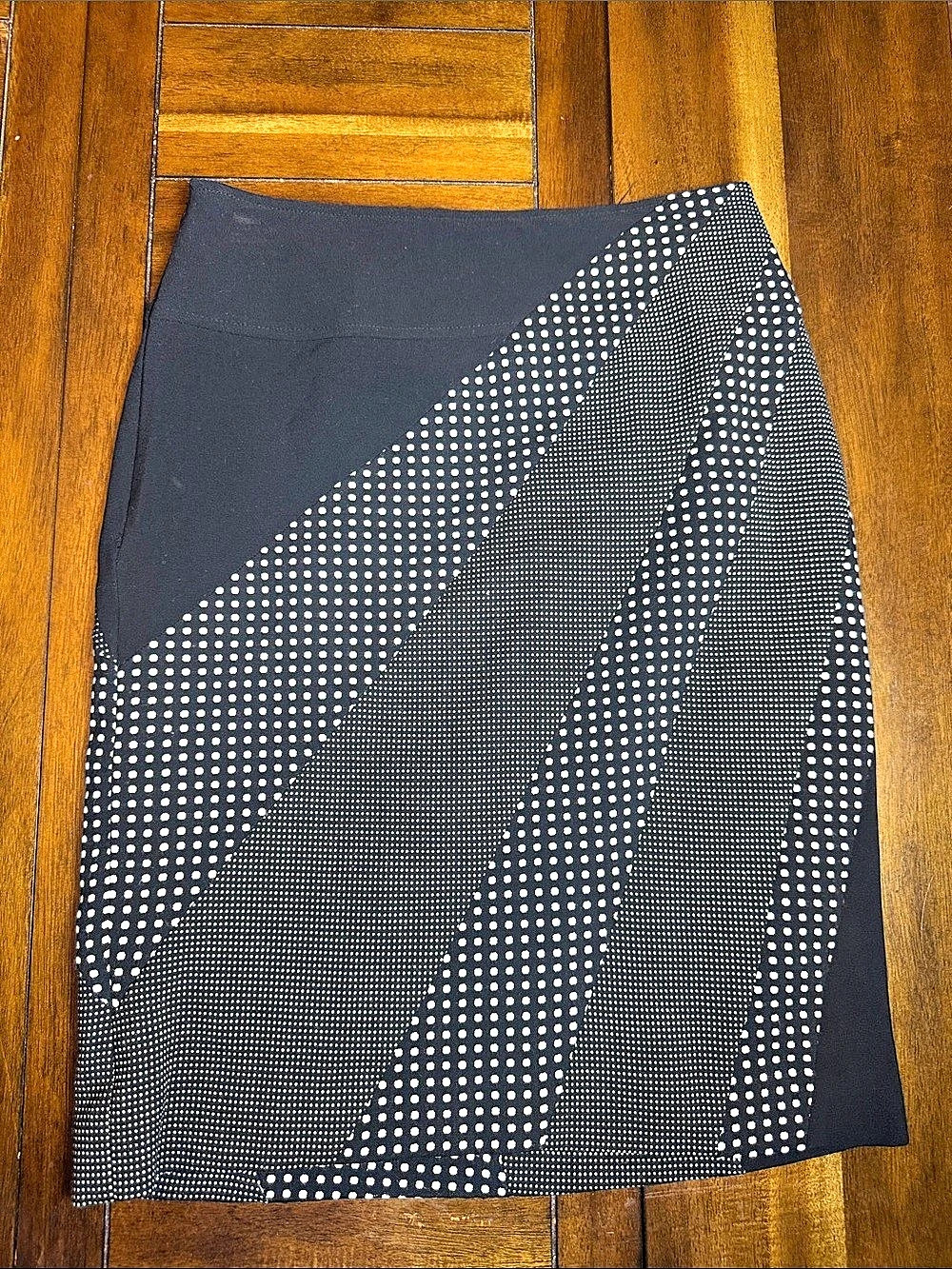 Worthington Women's Geometric Pencil Skirt Black & White Size 2 Like New